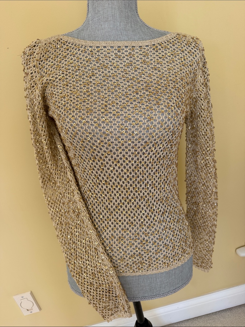 Escada Gold Open-Knit Long Sleeve Sweater